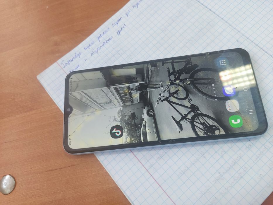 Продам Самсунг а13 64гб