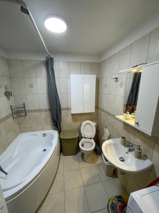 inchiriez garsoniera  spatioasa 33 m2