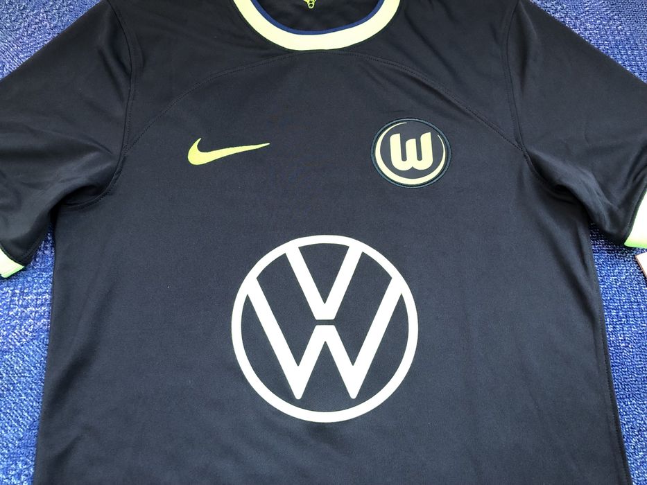 Nike VFL Wolfsburg 2022/23 Away Jersey ОРИГИНАЛНА футболна - S