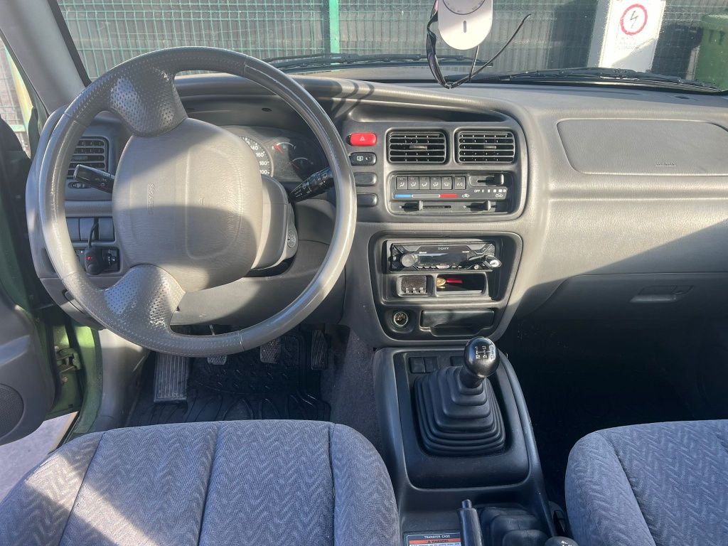 Suzuki grand vitara vând sau schimb