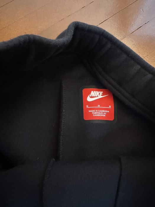 Pantaloni Nike Tech Fleece