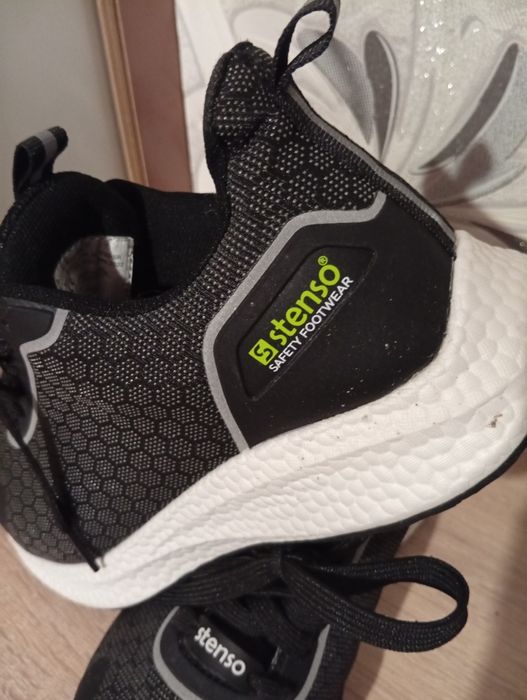 Продавам Работни обувки