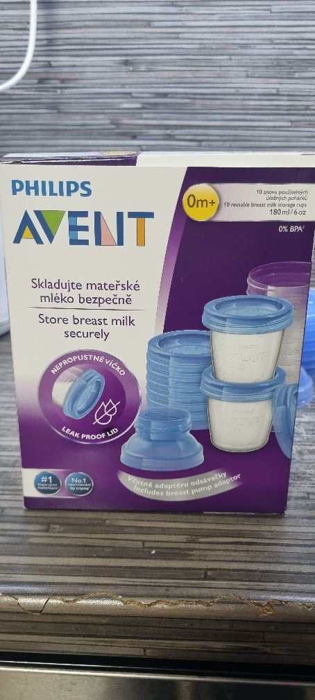 Контейнери за съхранение на кърма Avent