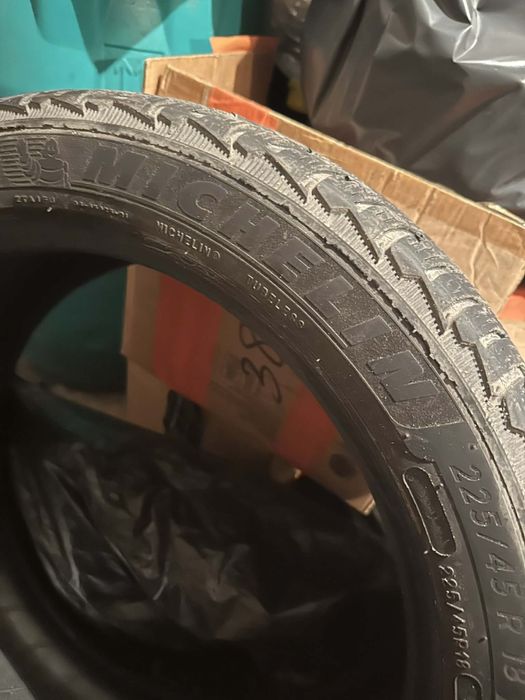 Зимни гуми 225 45 18 Michelin