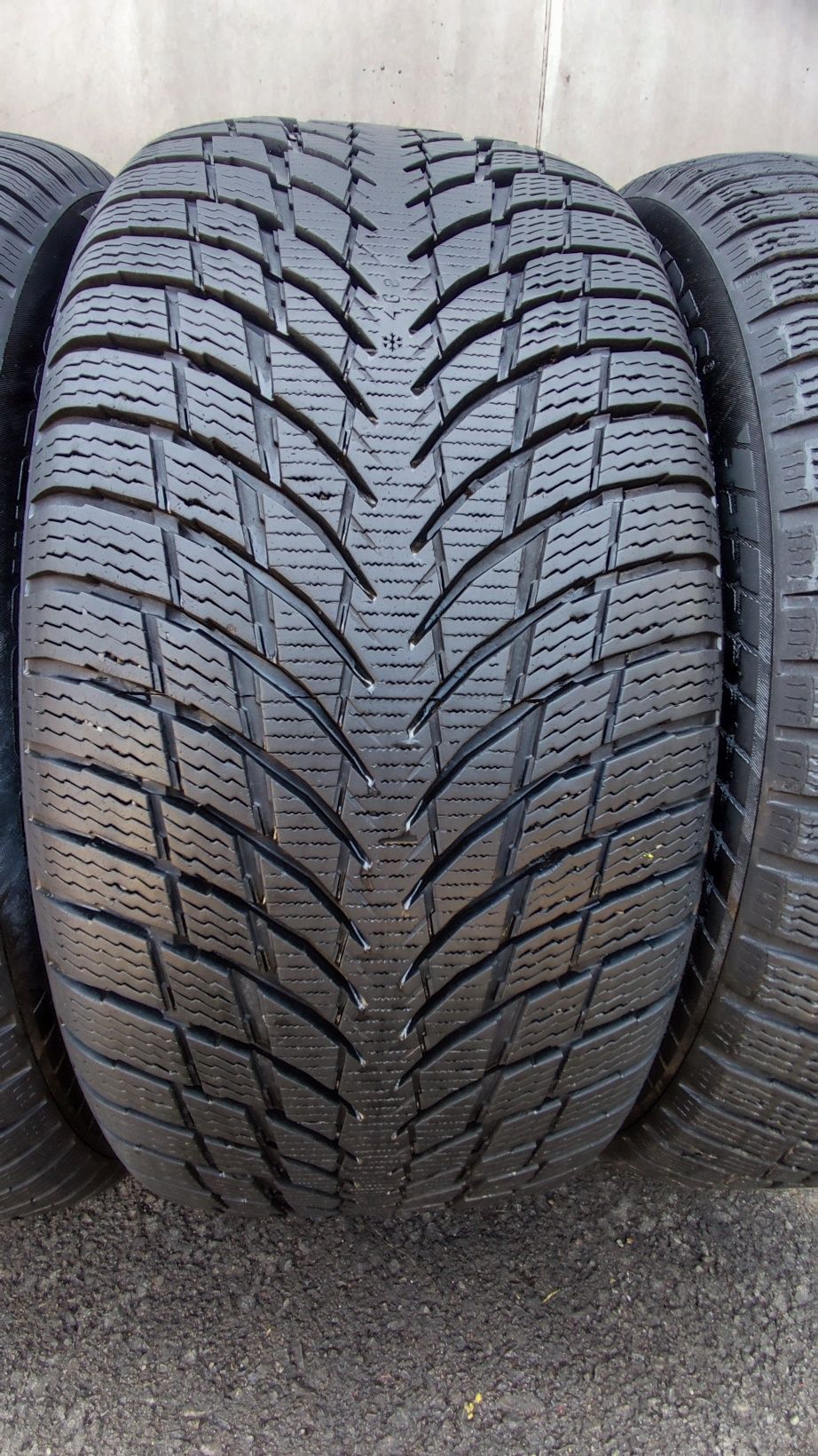 4бр. зимни гуми 245/45/19 Nokian WR Snowproof P
dot22
7/7.2mm
Добро съ