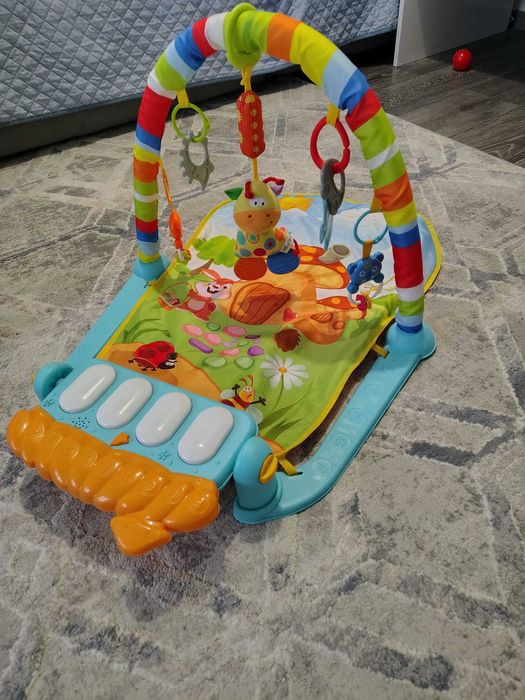 Salteluță cu sunete pentru bebeluși