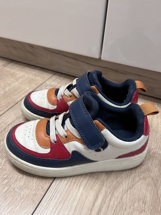 Кецове, боти, пантофи, чехли, цвички и сандали за момче номер 30