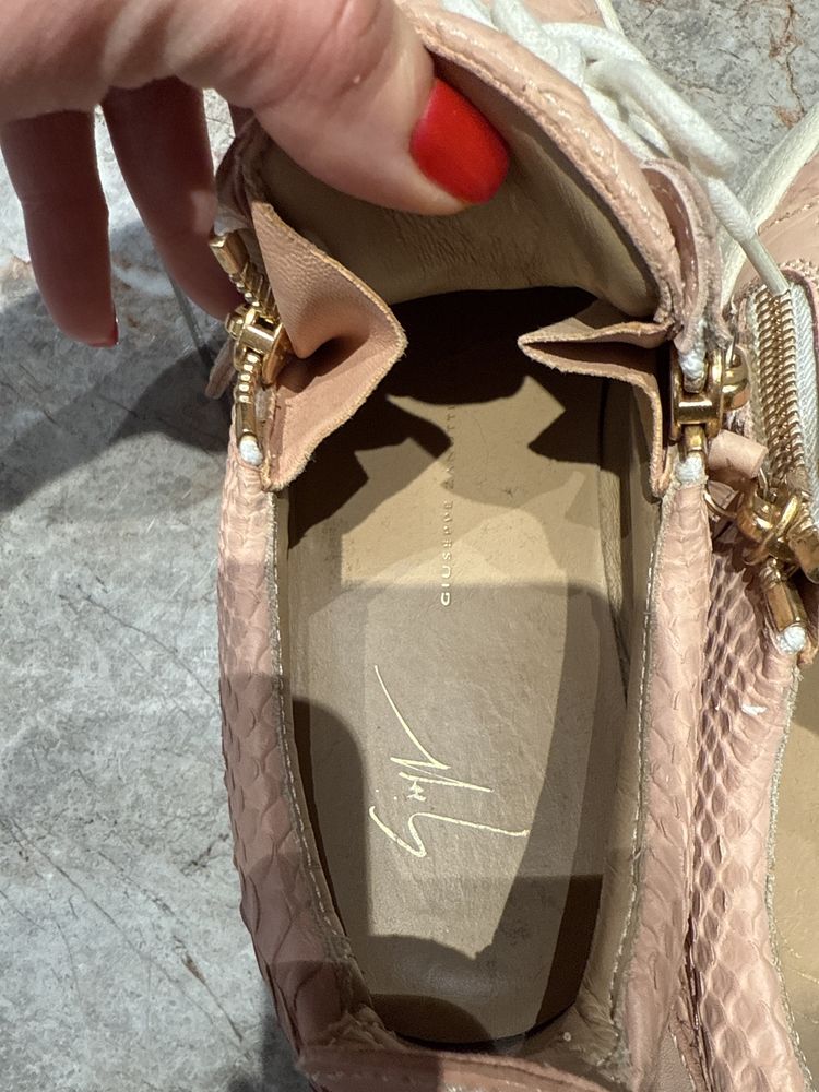 Маратонки Guiseppe Zanotti 37 1/2