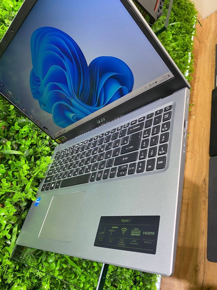 Acer core i3 oxirgi avlod atiga 22 kun ishlatilgan