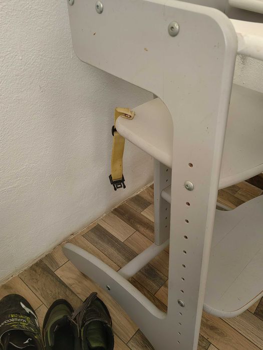 Scaun de masa pentru copii