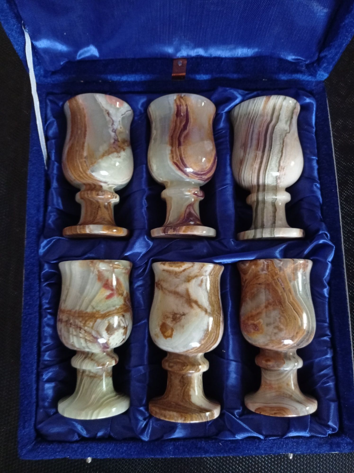 Набор бокалы из оникса цельного рюмки в кейсе 10 см произ, Россия
