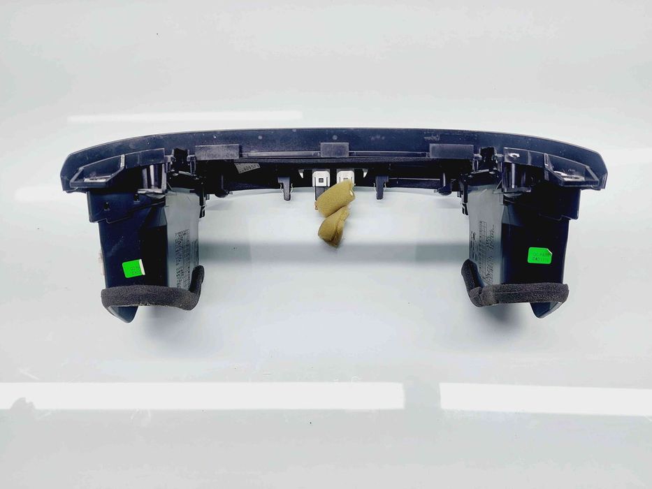 Grila aerisire centrala Nissan Juke [Fabr 2010-2014] Hatchback 68260-