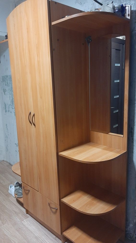 Мебель прихожая шкаф