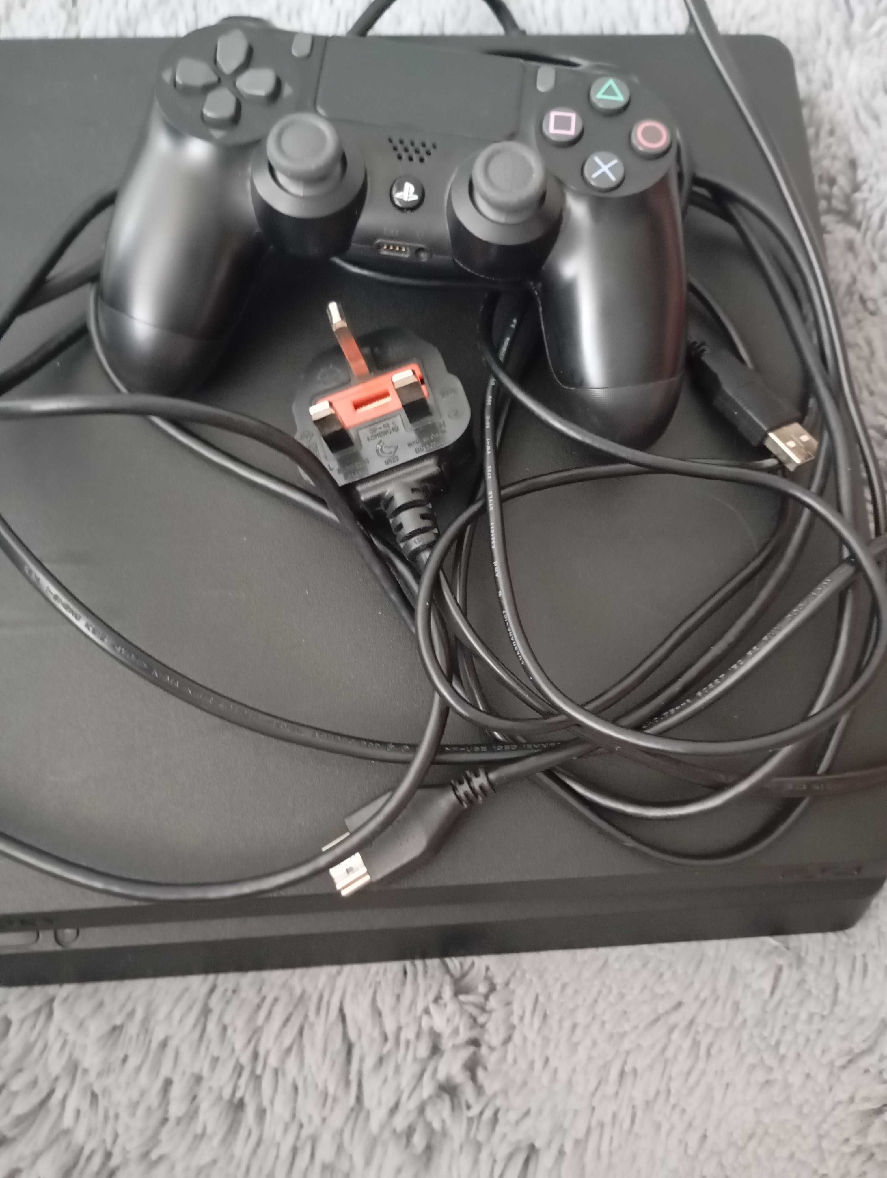 PlayStation 4 slim