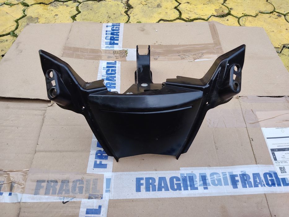 Suport bord și carenă față Derbi Gpr