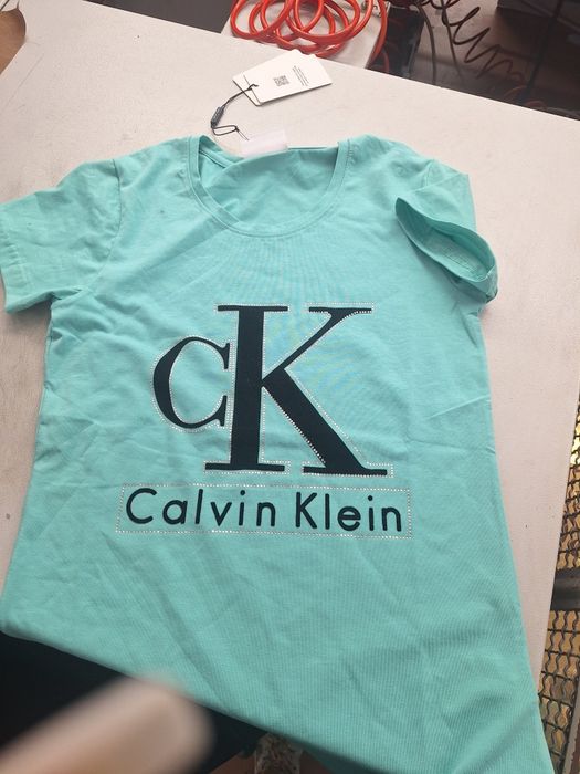 Tricouri dama diverse firme