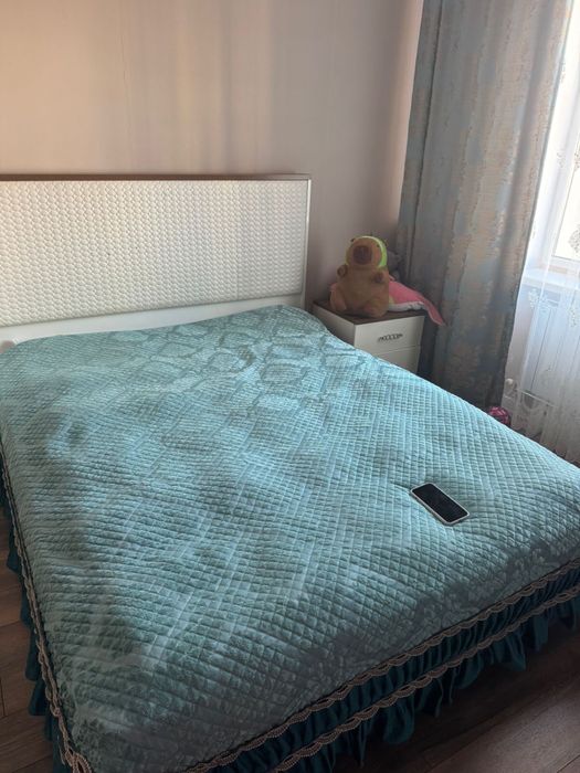 Кровать двуспальная