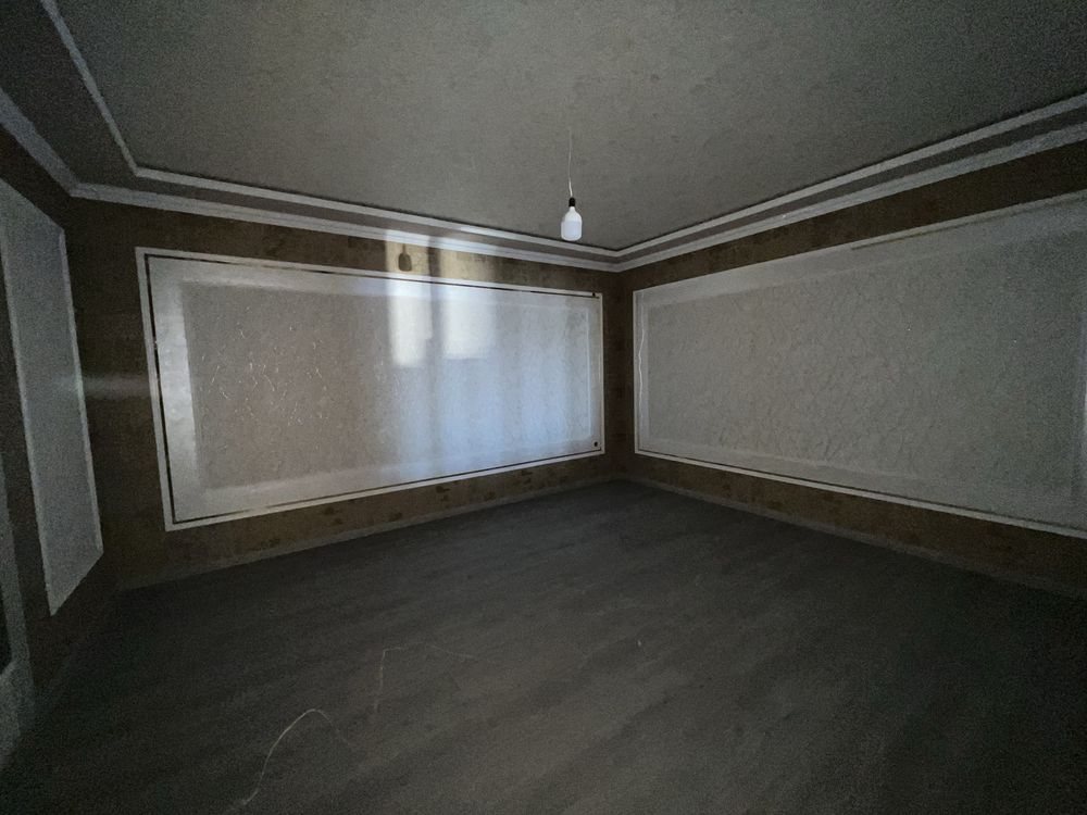 Bektemir 3 sotx 8 xona