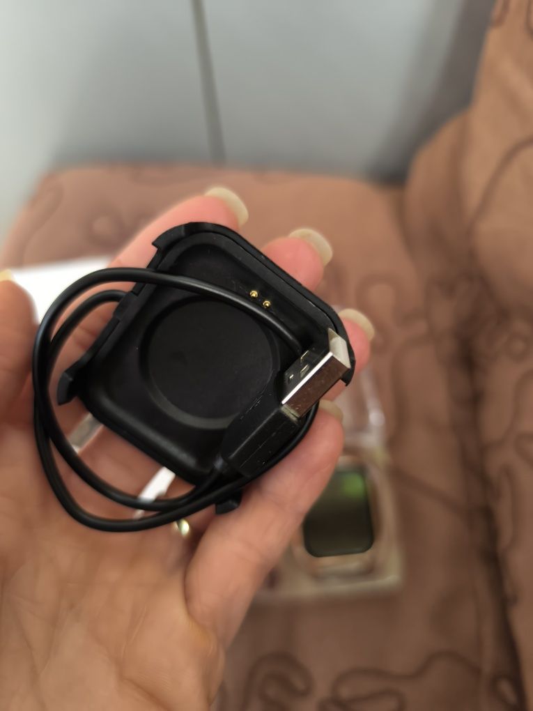 Чисто нов смарт Часовник smart watch