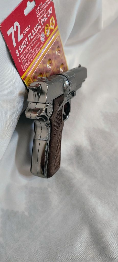 Метален пистолет с капси Smith & Wesson 915