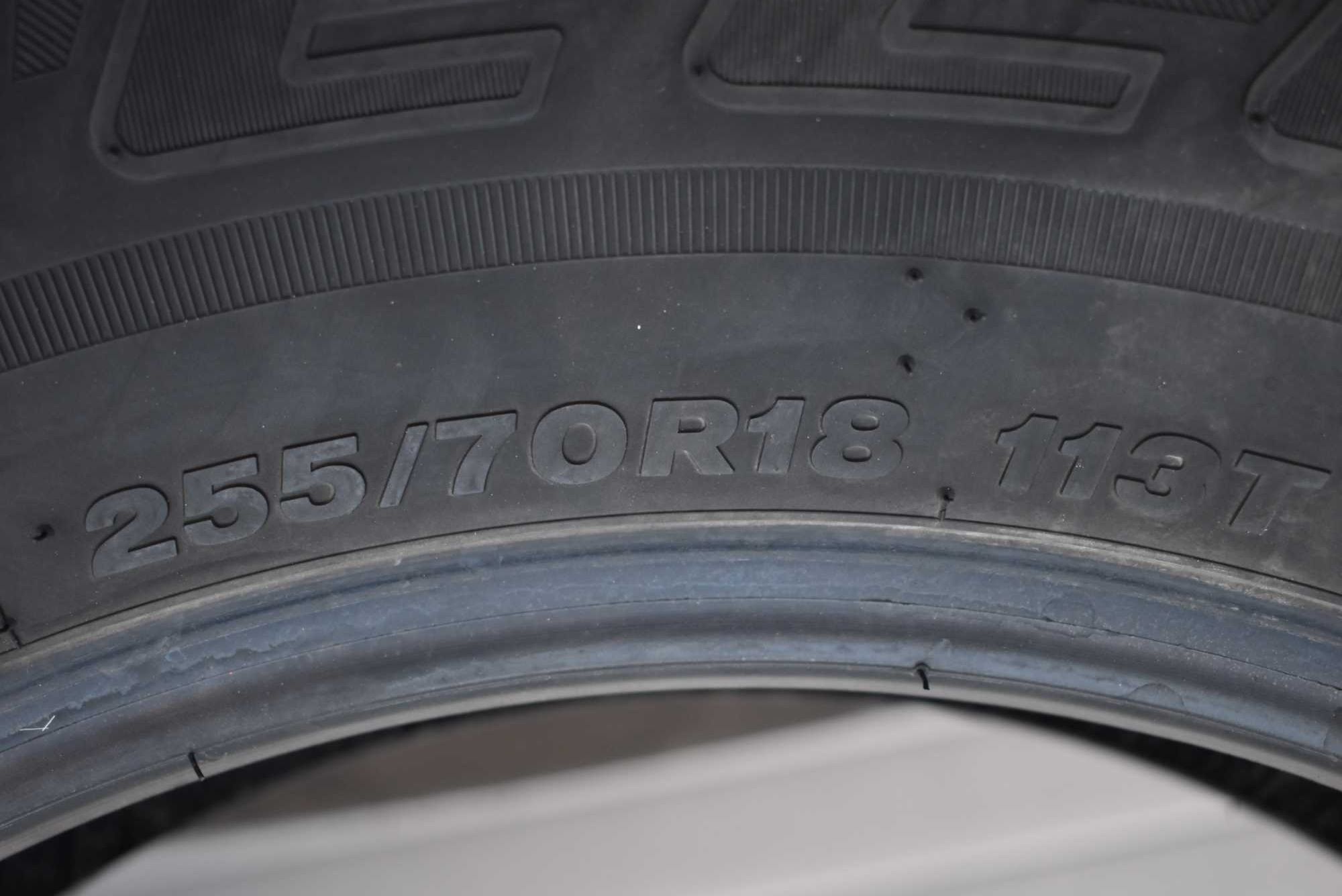 Гуми 255/70/18 Bridgestone