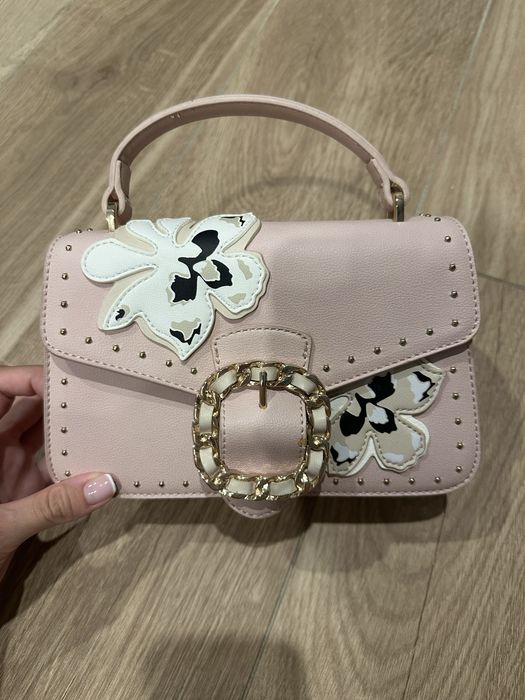 Маркови чанти Pinko, LIU JO, Michael Kors, Prada, Tommy Hilfiger