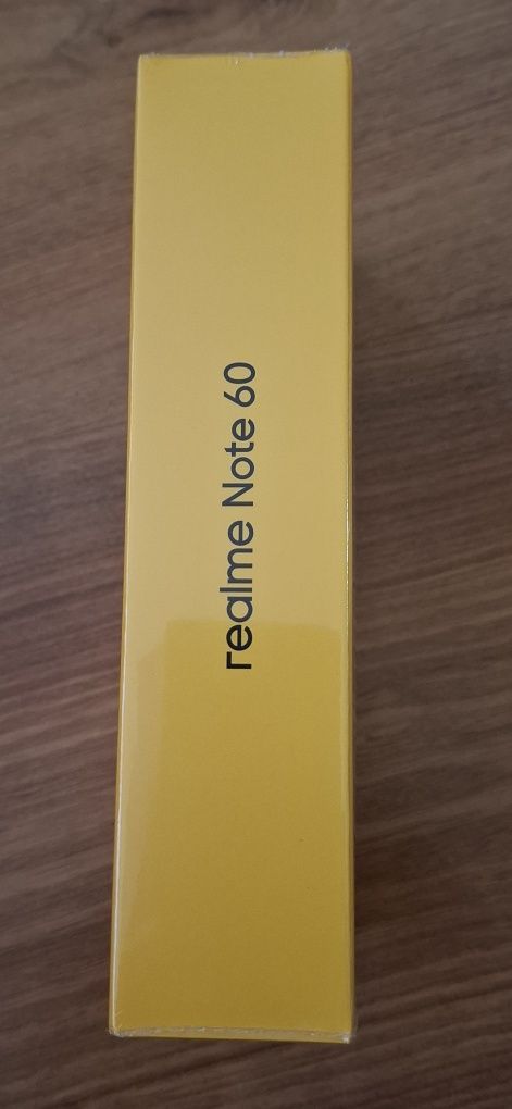 Чисто нов телефон неотварян realme note 60