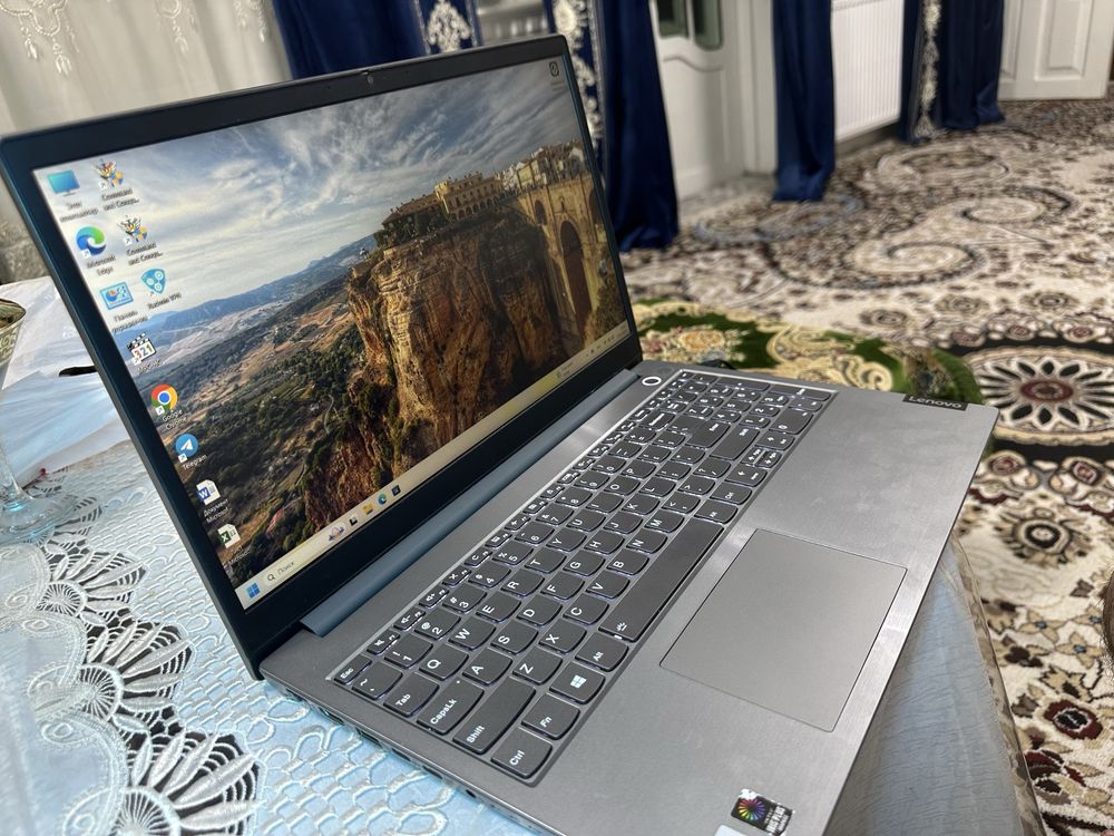 Срочно СОТИЛАДИ! Пул Зарур! Core i7 kuchlisi