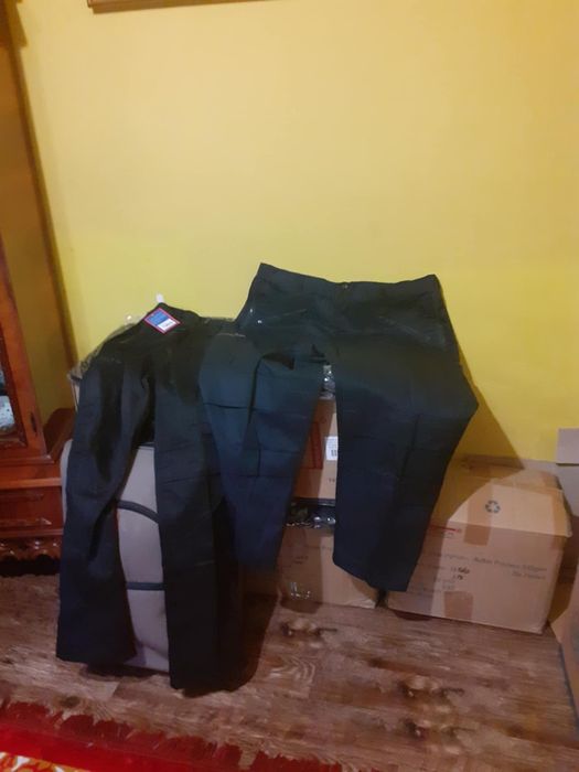 Salopetă de vanzare