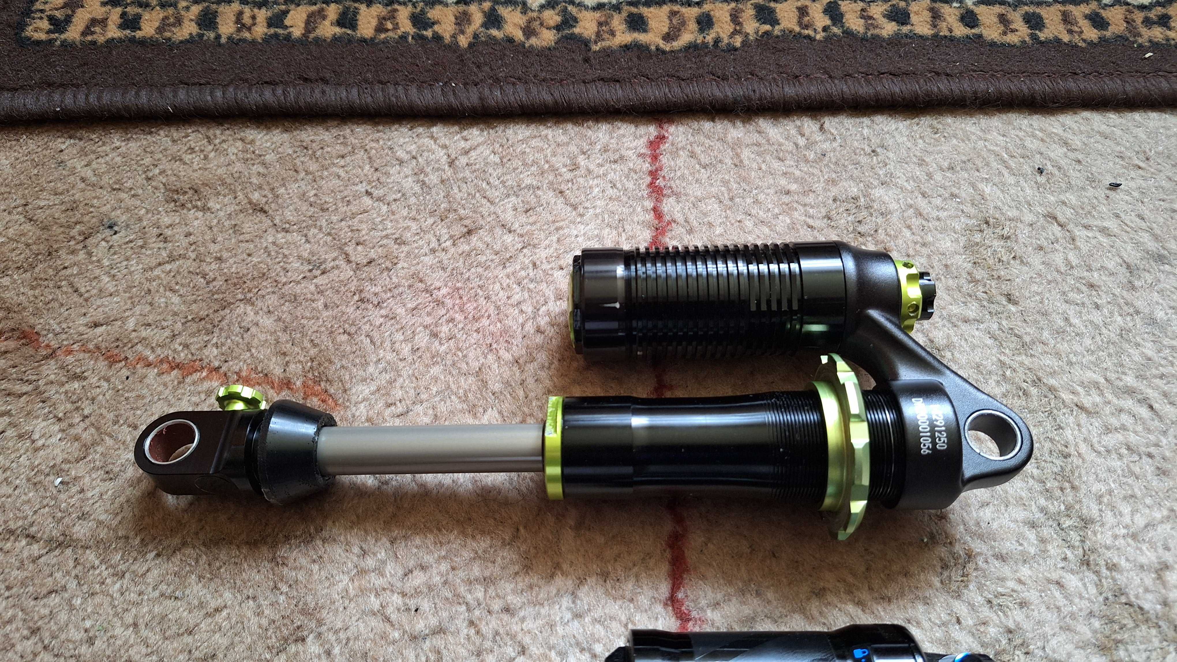 Amortizoare Shock DVO JADE 230x65 RockShox ultimate 205x65  Arc Titan
