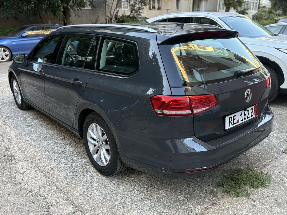 VW Passat 1.6 120 CP DSG 7 Trepte ACC Impecabil