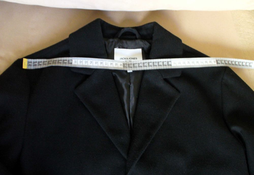 Преходно мъжко палто-JACK & JONES в черно