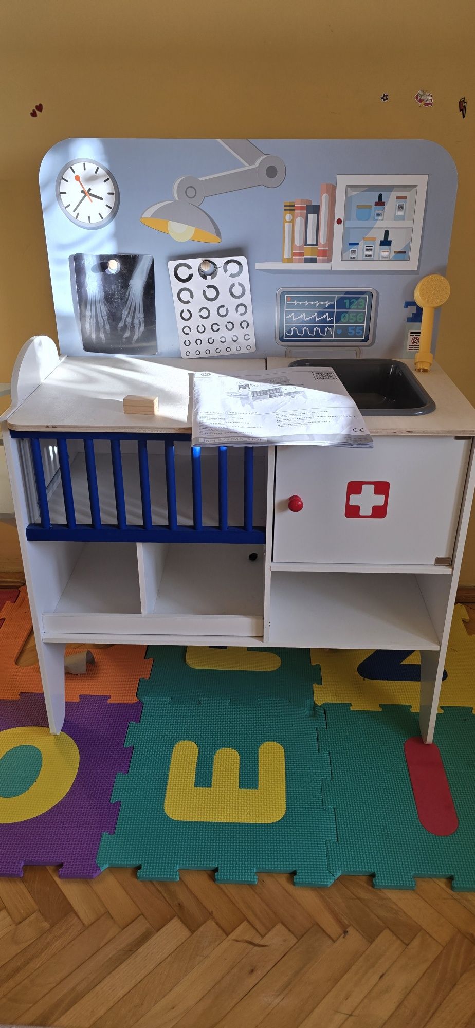 Vând clinica și căsuța de la lidl