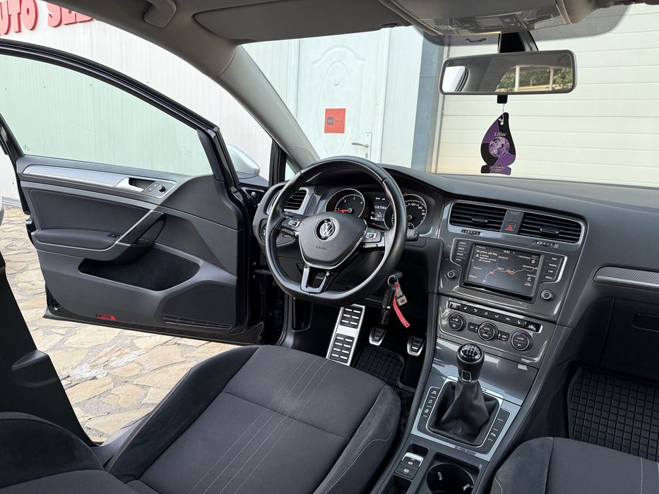 VW Golf 7 Alltrack / 2.0 TDI 150 CP / 2016 / 4x4 / 11.799€
