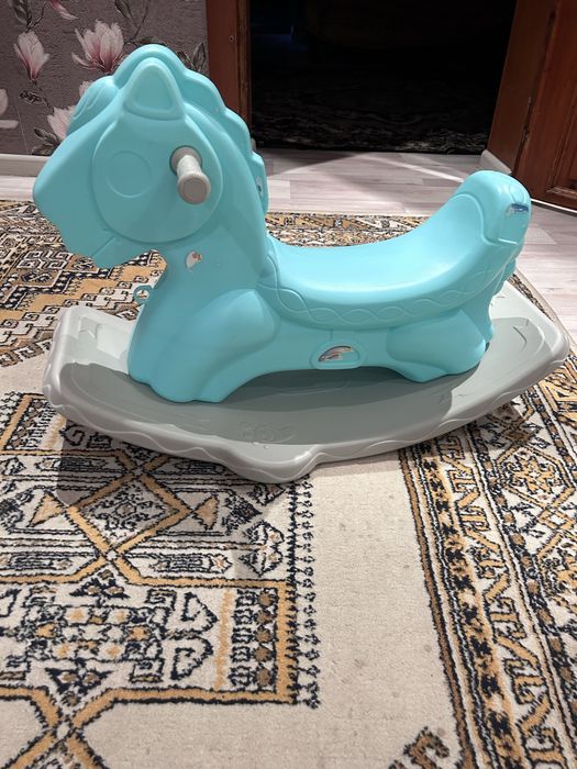 Продам детскую качалку