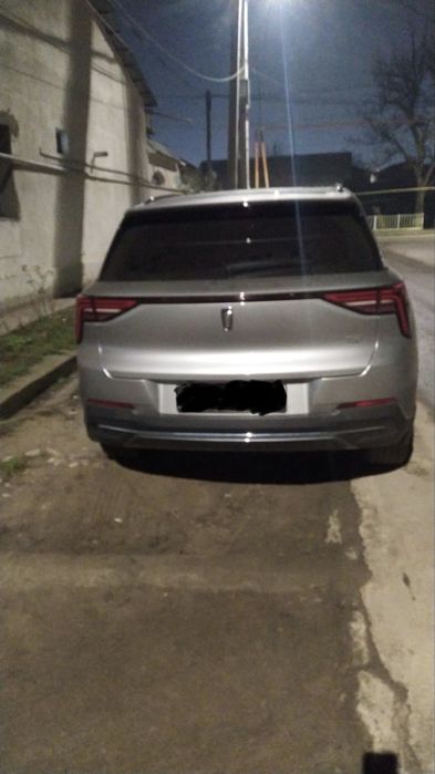 Bestune T55 Sotiladi