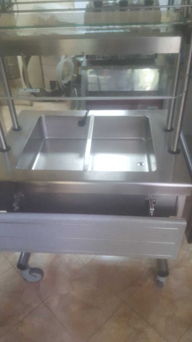 Луксозна хладилна витрина