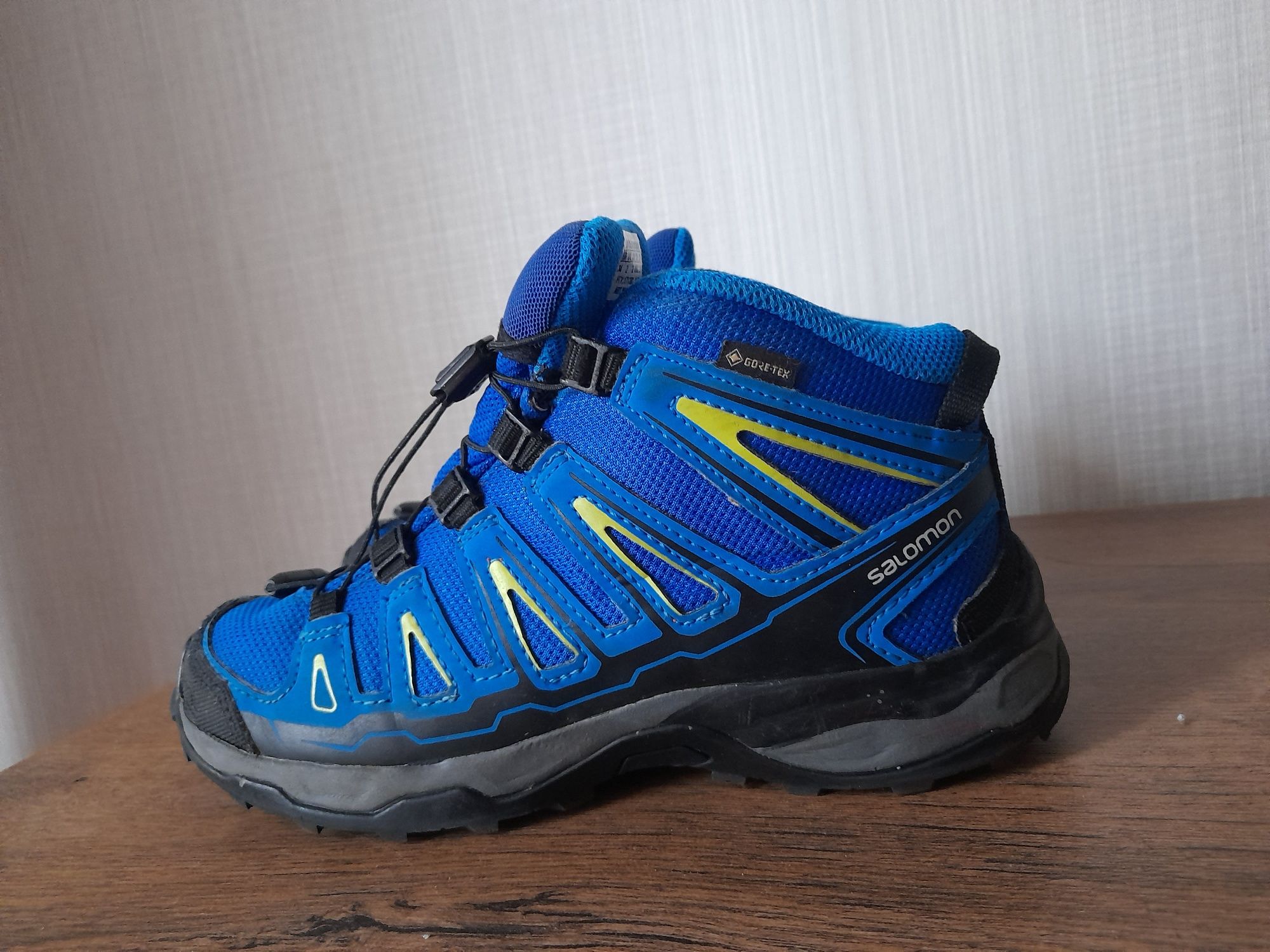 Salomon gore tex детски обувки 34 номер.