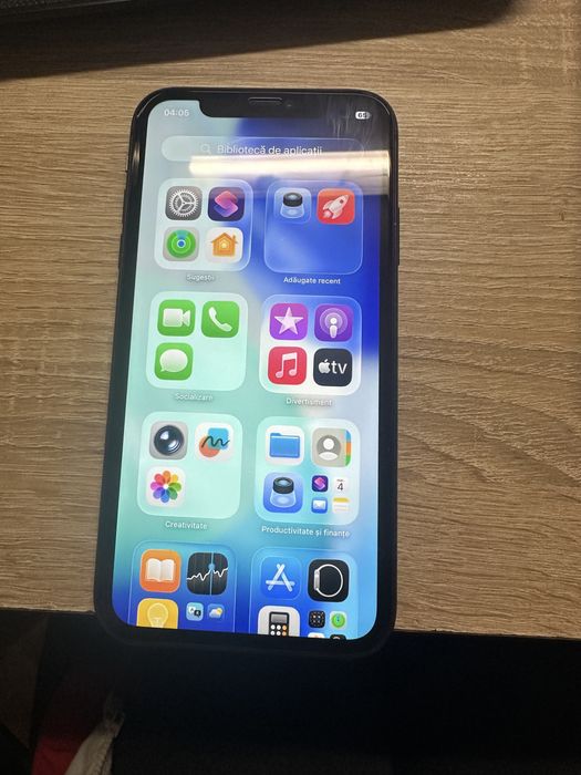 Iphone 11 , 64 giga