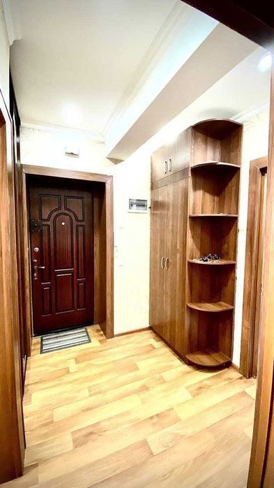 Госпитальный м-в  ориентир; 328- школа 77 - серия планировка