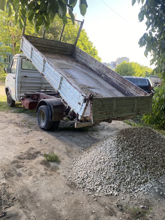 Транспорт , товаро-разтоварна дейност, хамалски услуги и други !