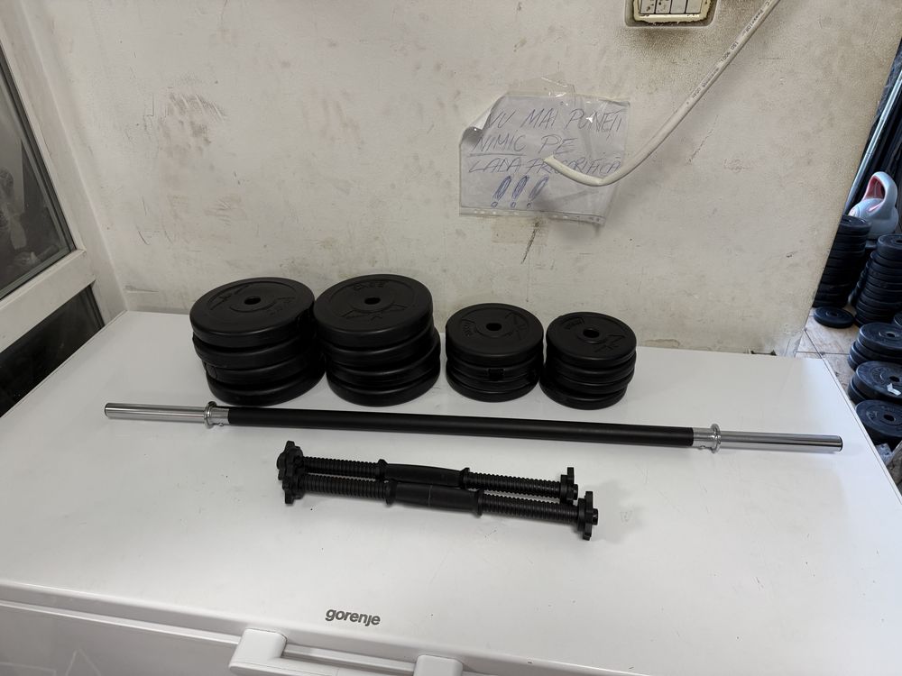 Pachet sala Gantere+bara dreapta cu neopren greutate totala 32 kg. Noi