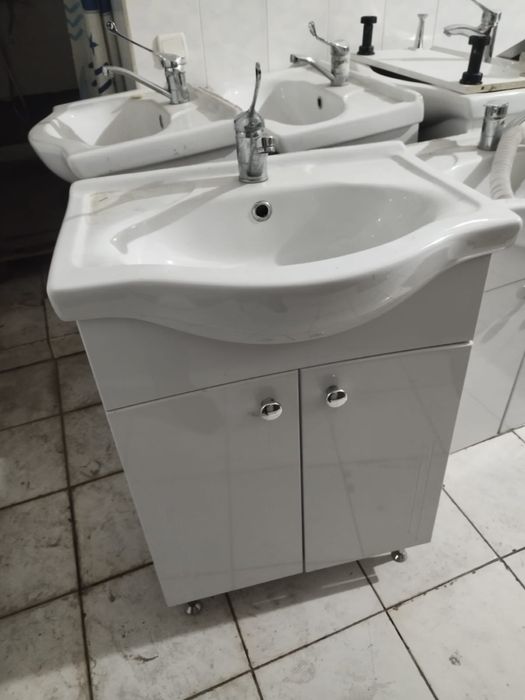 Тумба в ванную полный комплект