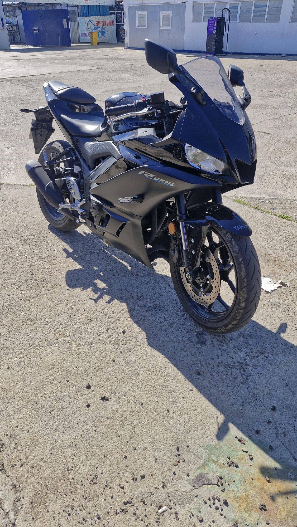 Yamaha r25 nou nout