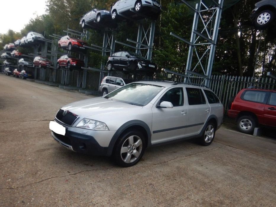 Set fete usi Skoda Octavia 2 2007 COMBI SCOUT 2.0 TDI BMM