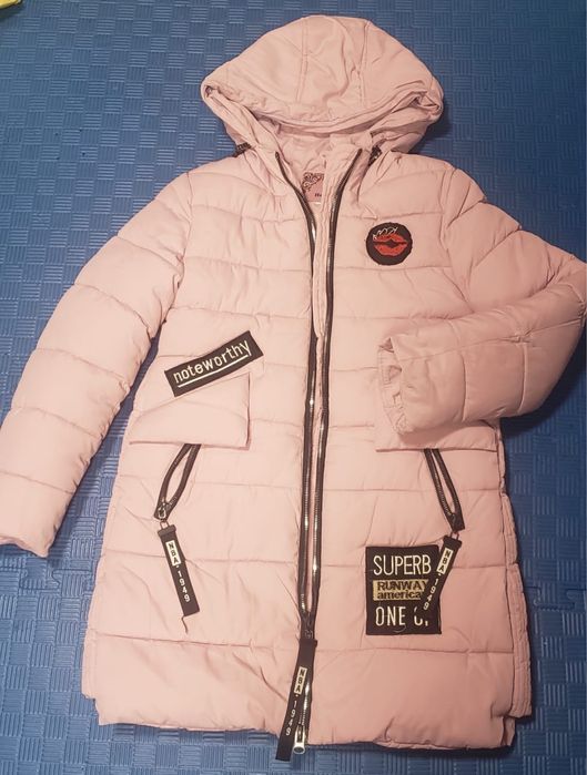 Теплая курточка на девочку 155-158см