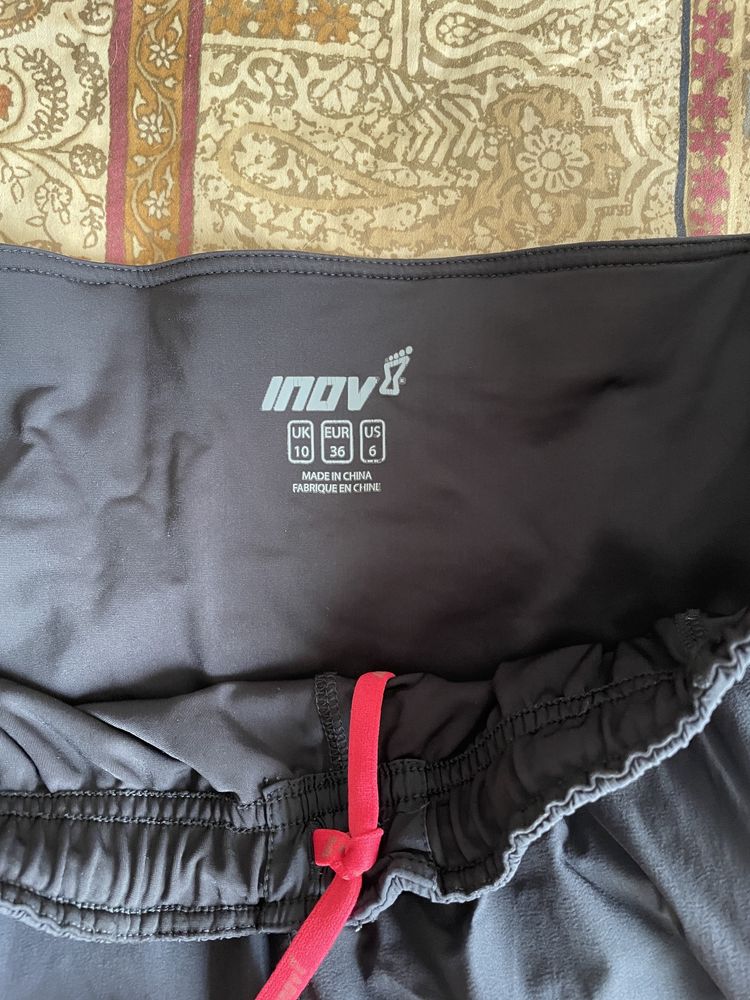 Шорти за бягяне Inov8