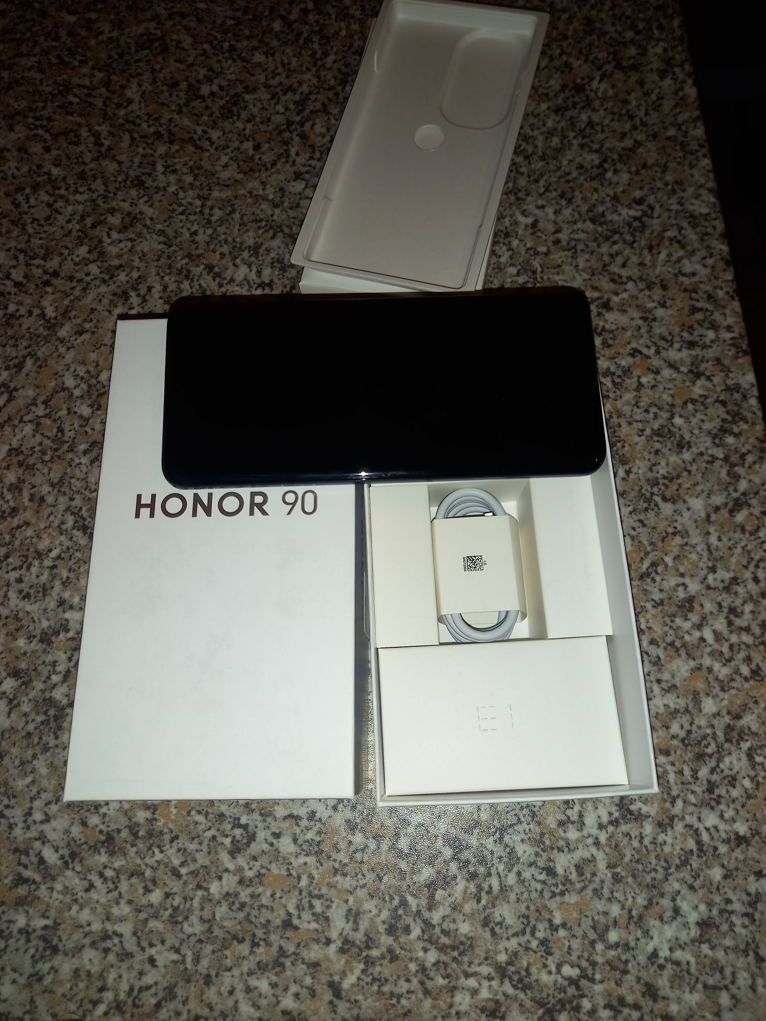 Honor 90 midnight black nou