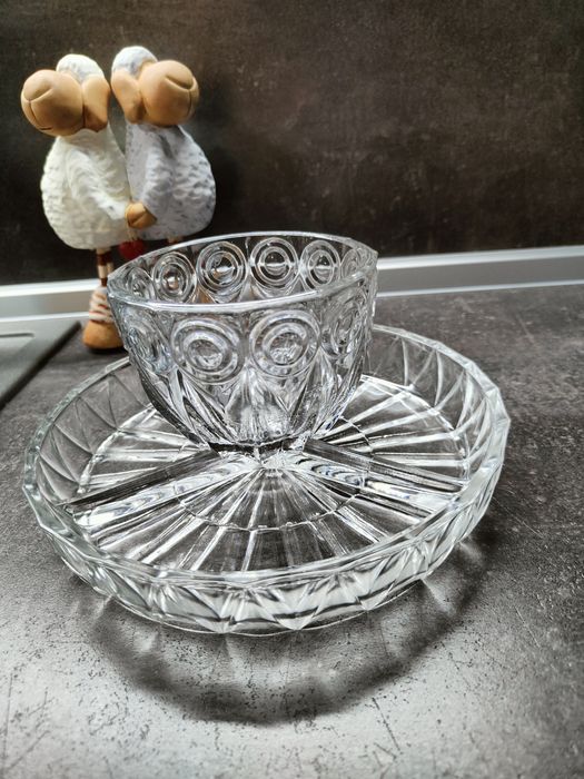 Лот!  Цена 10 лв. Лот! Цена 10 лв 
Ордьовър от тежък оловен кристал с