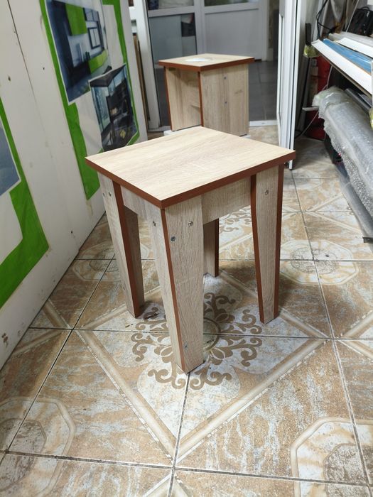 Табурет для кухни